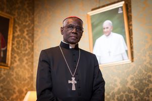 Le cardinal Robert Sarah entendait conserver une complète surveillance sur les traductions liturgiques.