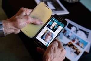 Les applications de messagerie instantanée permettent de garder le contact.