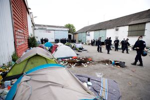 Vendredi 4 juin, plusieurs centaines de migrants qui avaient trouvé refuge dans les hangars de la friche Magnésia à Calais sont délogés par les forces de l’ordre.