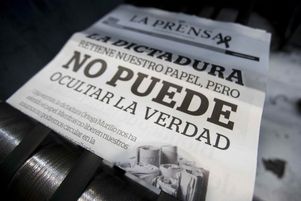 La une du journal « La Prensa », à Managua, Nicaragua, le 12 août 2021 : « La dictature retient notre papier, mais elle ne peut pas occulter la vérité. »