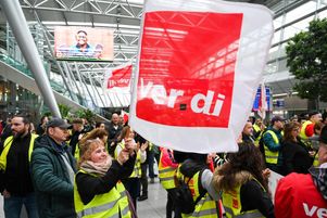 Manifestation à l’aéroport de Düsseldorf, dans l’ouest de l’Allemagne, le 20 avril 2023.