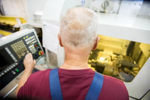Le taux d’emploi des 60-64 ans a bondi de 2,7 points l’année dernière pour atteindre 38,9 %.