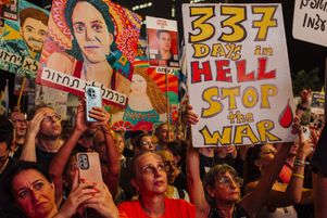 Manifestation hebdomadaire pour la libération des otages et la signature d’un accord avec le Hamas, à Tel-Aviv, Israël, le 7 septembre 2024.