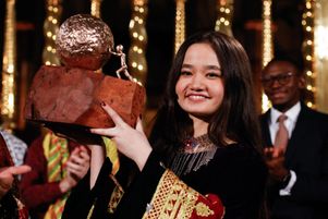 Nila Ibrahimi a reçu le prix international de la paix pour les enfants mardi 19 novembre à Amsterdam.