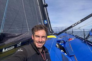 Charlie Dalin (Macif), le 3 décembre. Le skipper est en tête du classement du Vendée Glove 2024.