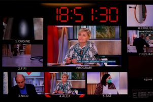 «C à vous» d’Anne-Elisabeth Lemoine fait partie des émissions qui manient l’information et le divertissement, une possible solution pour répondre aux anxieux de l’info.