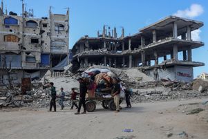 Des Palestiniens fuyant l’est de la ville de Gaza, le 19 mars 2025.