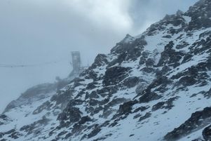 À la suite d’importantes chutes de neige, la Savoie reste en vigilance orange avalanche ce vendredi 18 avril 2025.