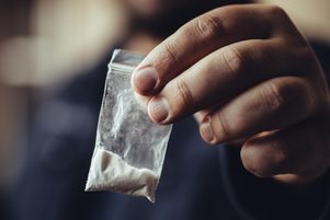 En 2023, plus d’1,1 million de personnes en France ont consommé de la cocaïne au moins une fois au cours de l’année.