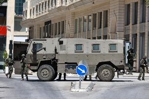 Des soldats israéliens prenant position dans le centre ville de Ramallah, le 27 mai 2025