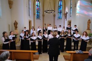 La maîtrise et ensemble vocal de Sainte-Anne-d’Auray.