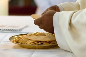 « Il faut du temps pour entrer dans la liturgie avec tout son être, avec sa sensibilité, son affection, son imaginaire, son intelligence, son cœur et sa foi. »
